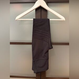 Lululemon Black Leggings with Pattern
